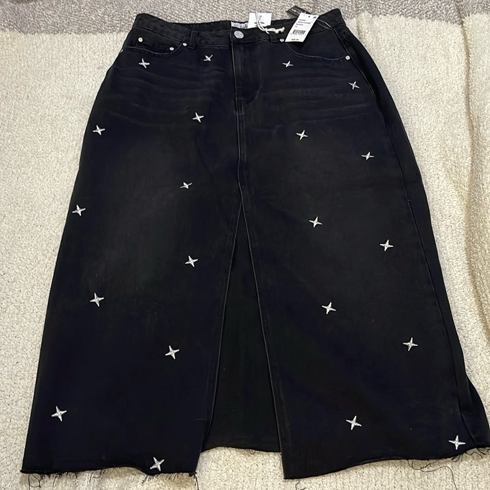 NWT- Indigo Rein - 13/30. Denim Skirt